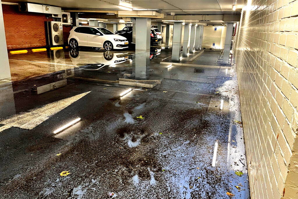 Wateroverlast in parkeergarage De Hoge Wal