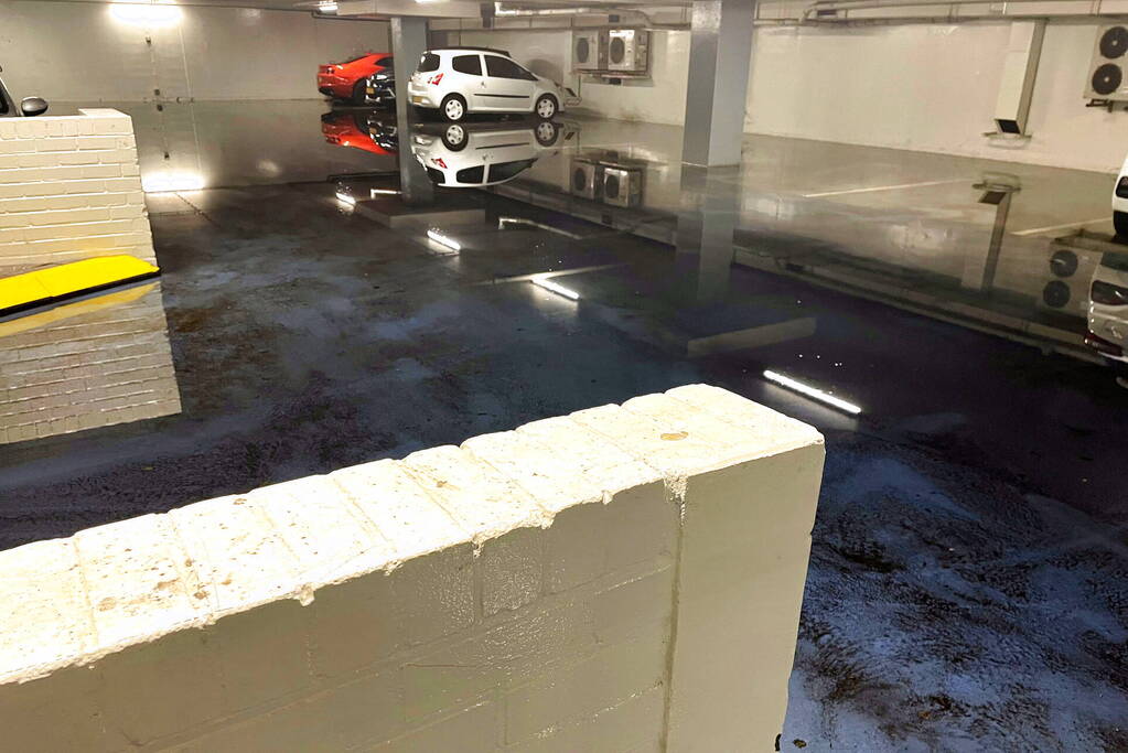 Wateroverlast in parkeergarage De Hoge Wal