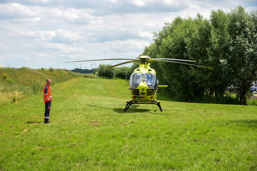 Traumahelikopter landt voor incident op partyschip