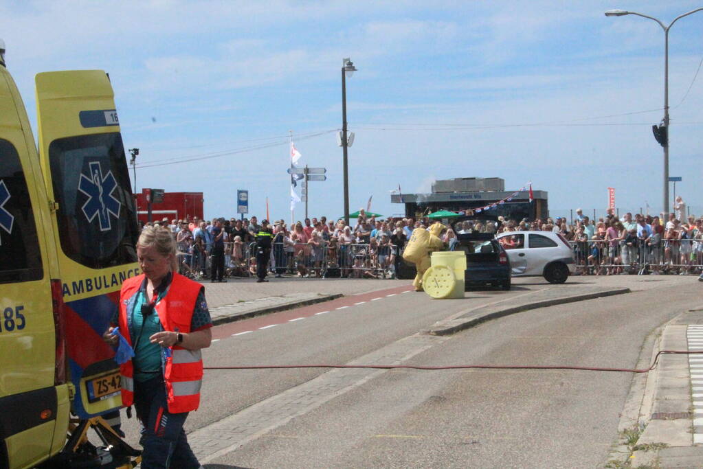 Reddingsbrigade jaarlijks grote reddingsdemonstratie