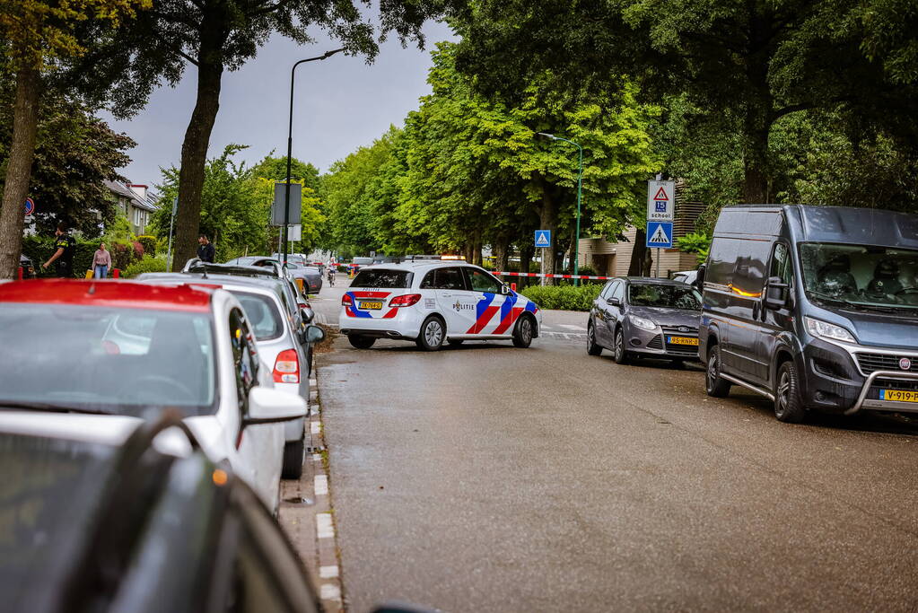 Straat afgezet na melding schietpartij