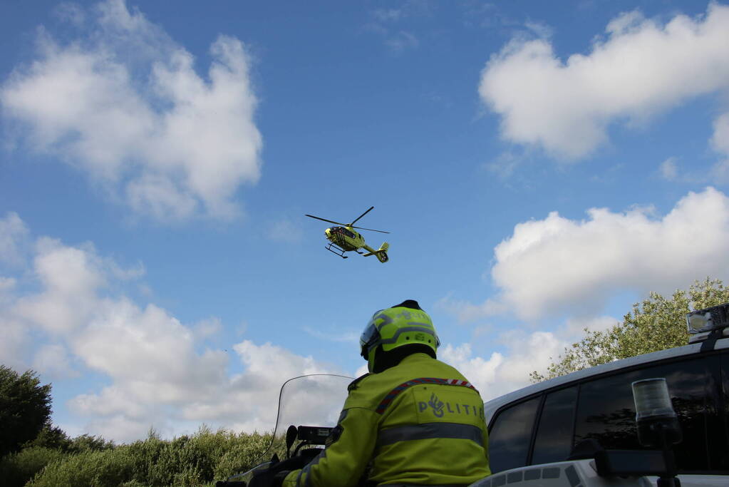 Traumahelikopter landt voor medisch incident