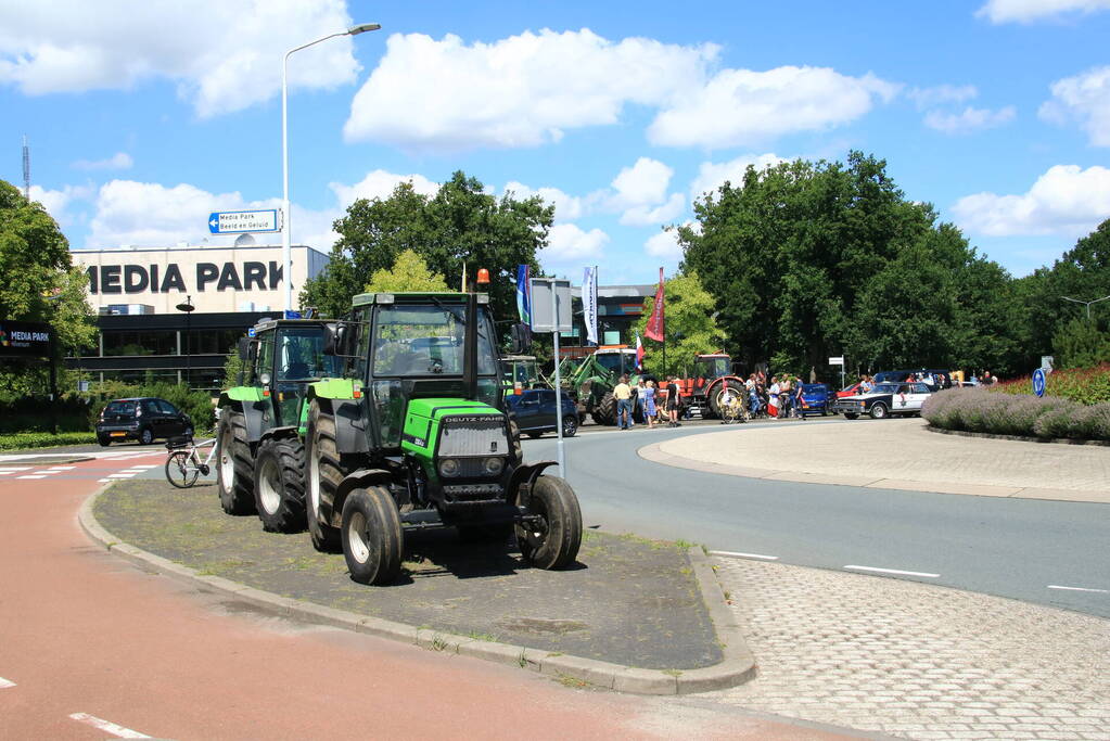 Mediapark geblokkeerd door boeren