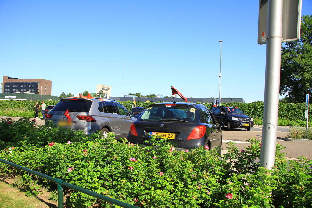 Demonstranten maken zich klaar voor demonstratie