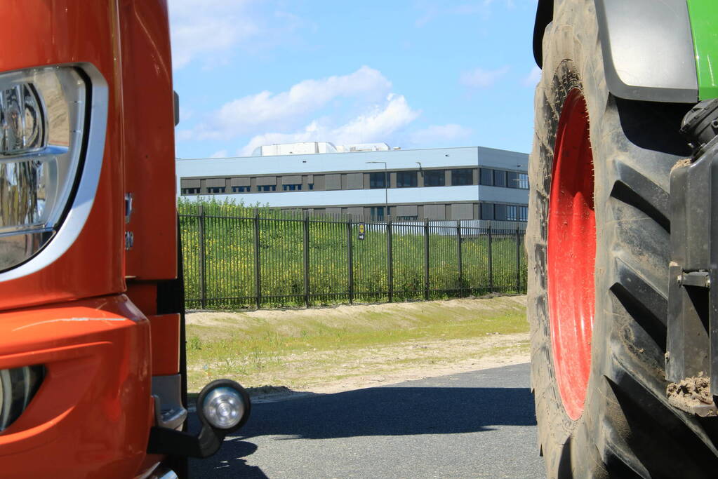 Boeren blokkade Lidl distributie centrum