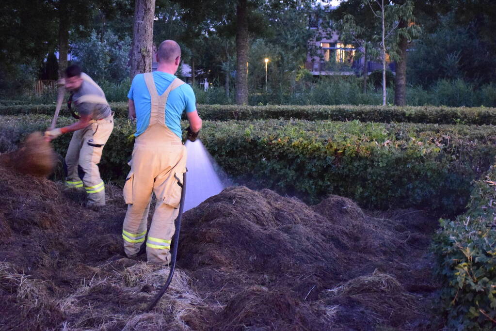 Broei veroorzaakt brand in gemaaid gras