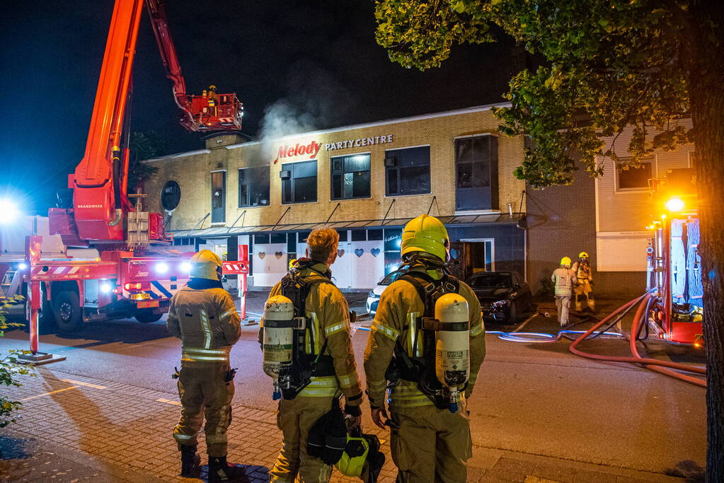 Flinke brand in party center Melody