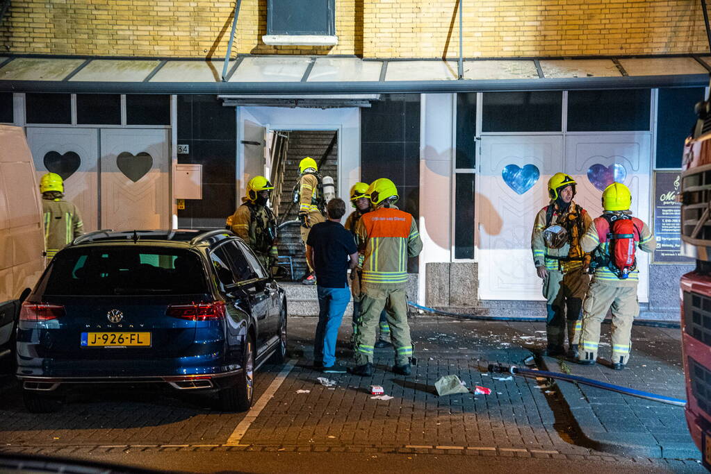 Flinke brand in party center Melody