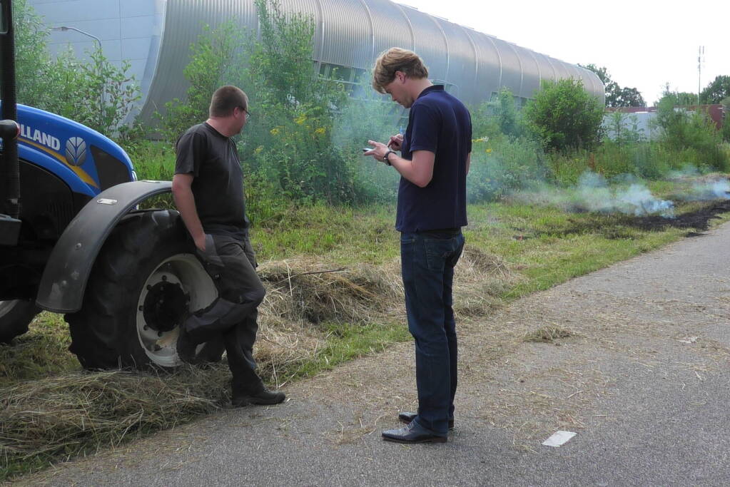 Brand in berm snel geblust