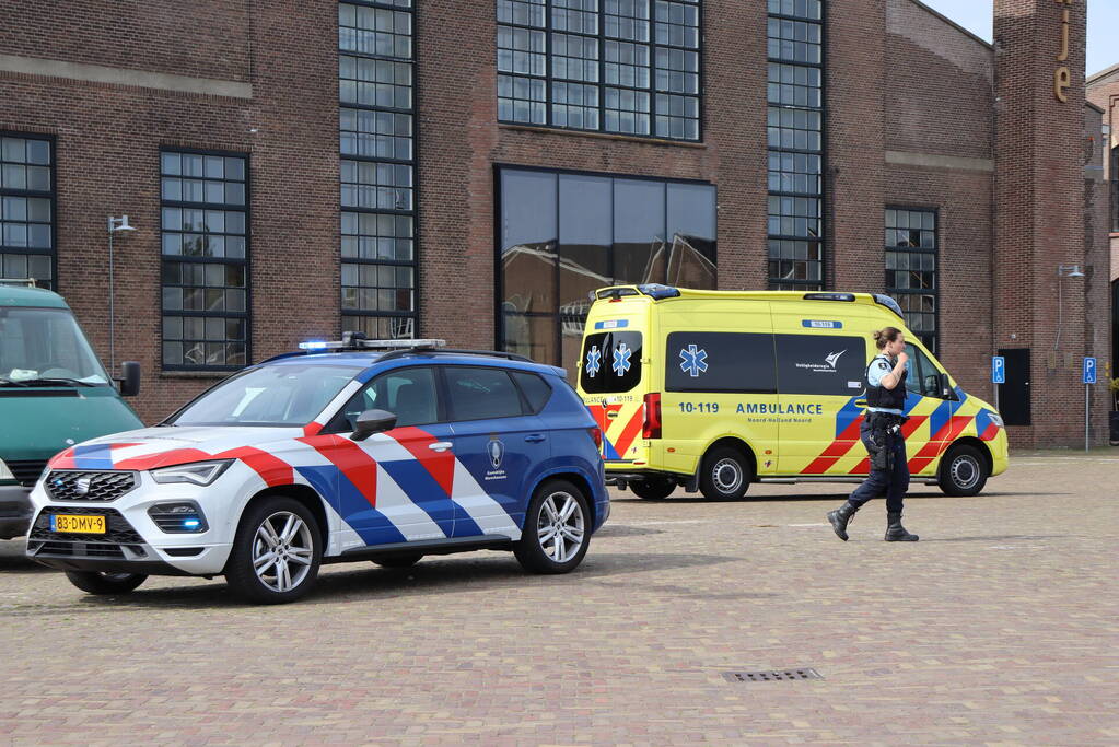 Persoon zwaargewond bij ongeval Medemblikkerloods