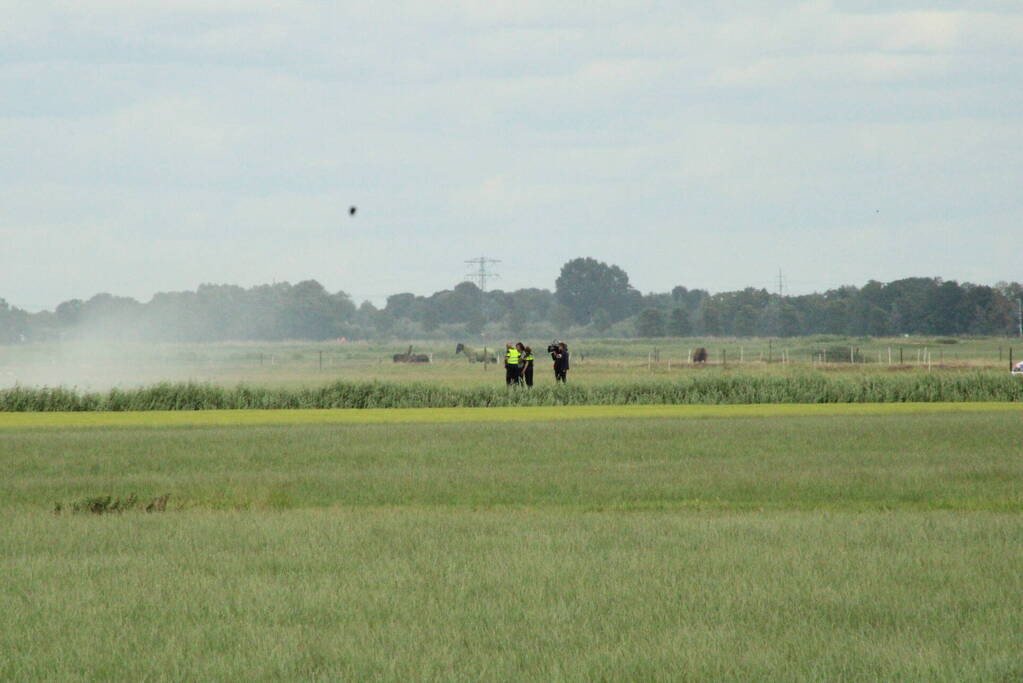 Brand langs sloot op boerenland