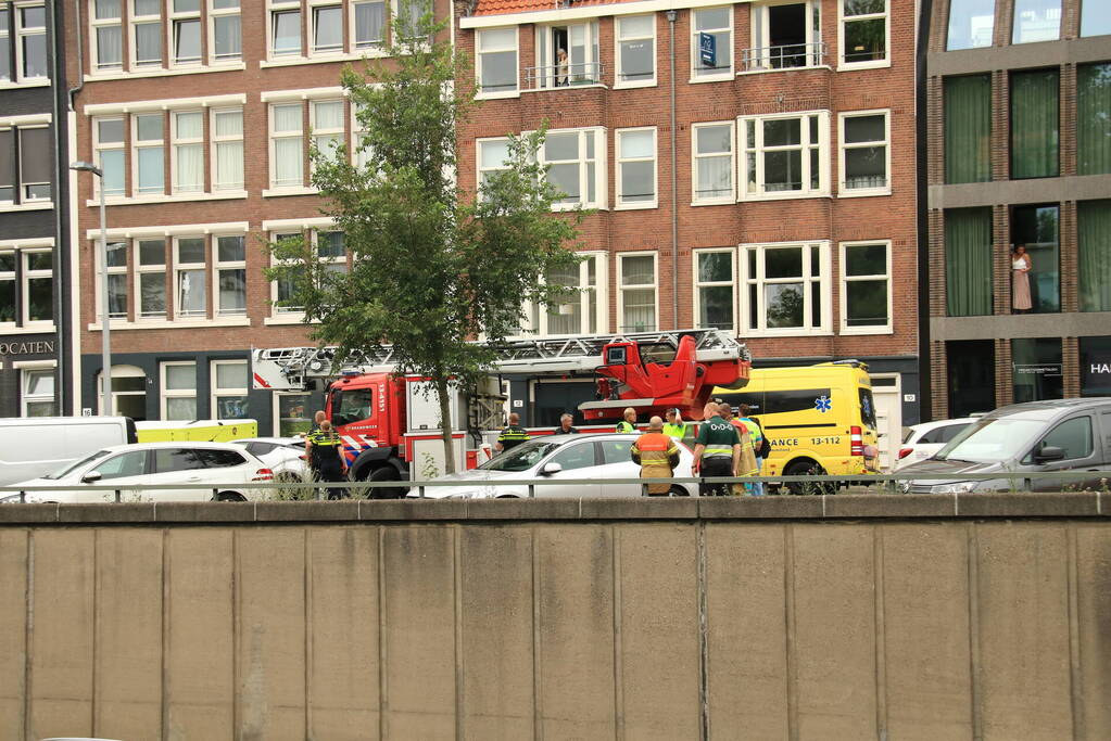 Vrouw met verward gedrag zet Rapenburg op stelten