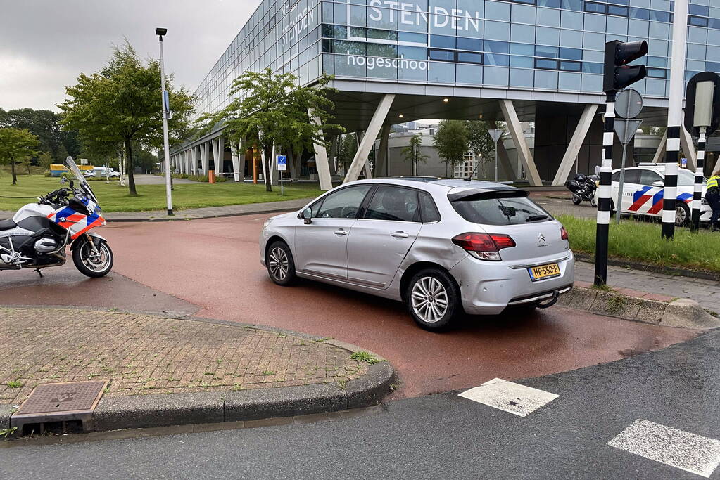 Politieauto betrokken bij ongeval