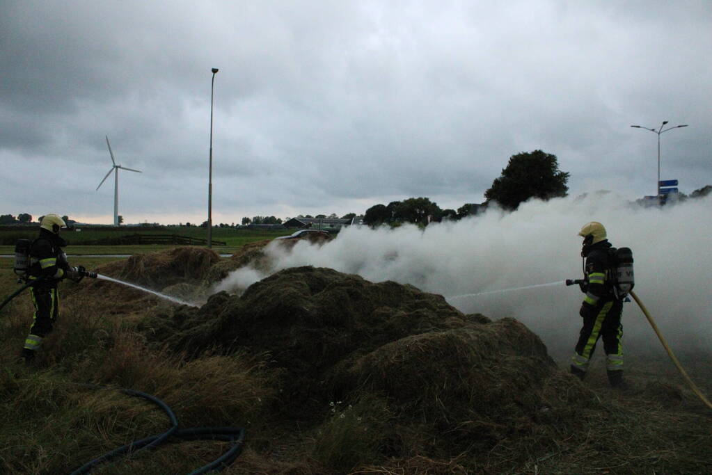 Veel rook vanwege brand in hooibalen