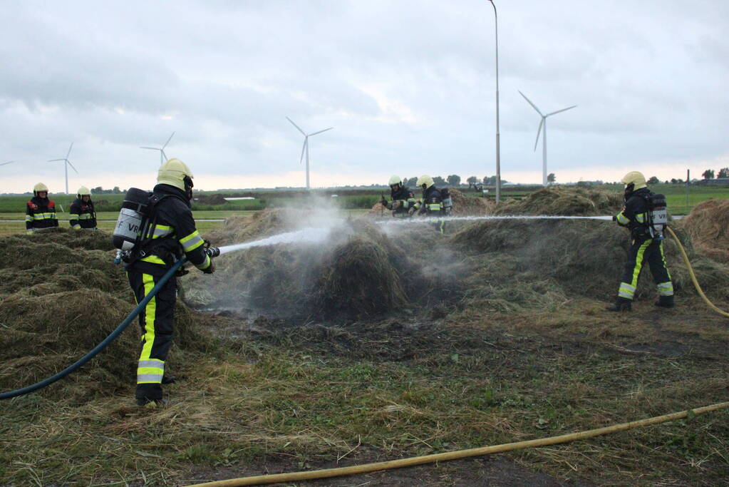 Veel rook vanwege brand in hooibalen