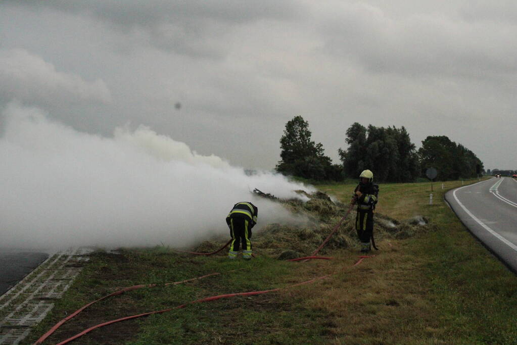 Rookontwikkeling vanwege brand in hooibalen