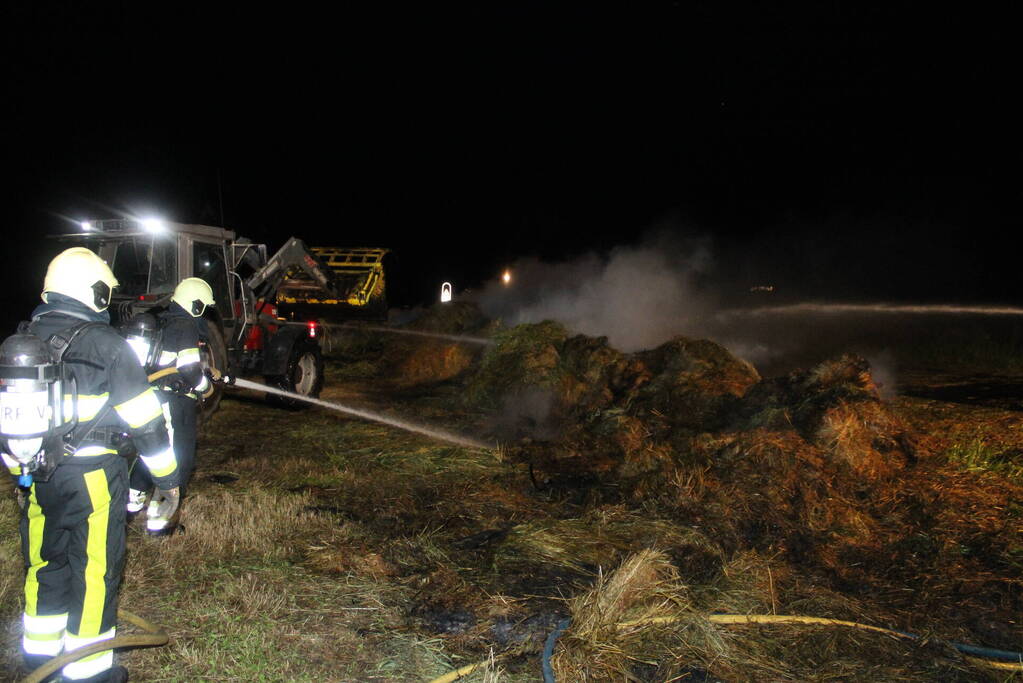 Rookontwikkeling vanwege brand in hooibalen