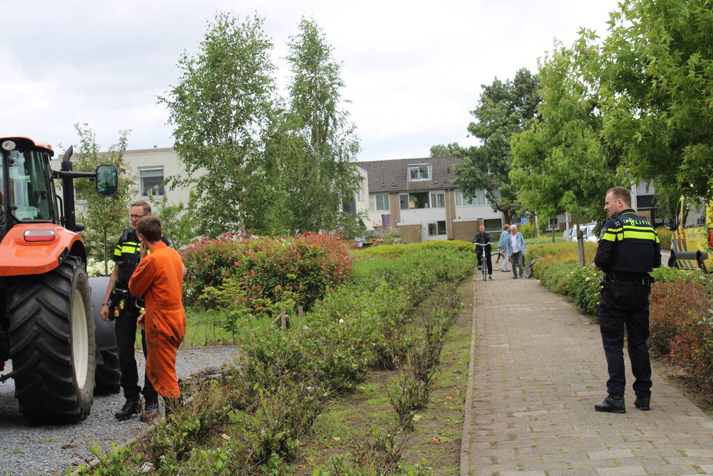 Fietsster gewond bij aanrijding met tractor