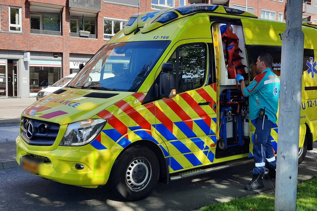 Fietser gewond bij botsing met auto
