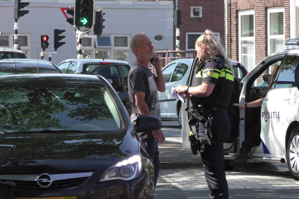 Fietser gewond bij botsing met auto