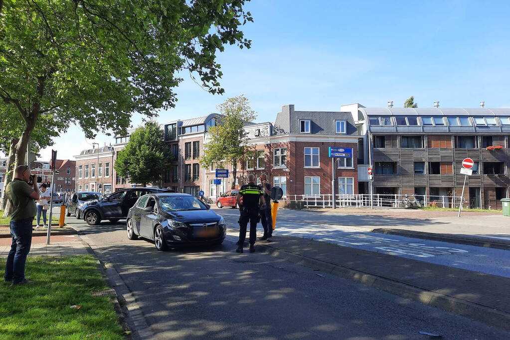 Fietser gewond bij botsing met auto