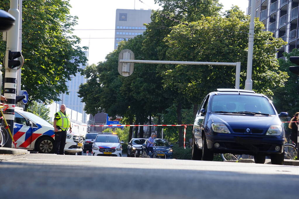 Fietser geschept door personenwagen