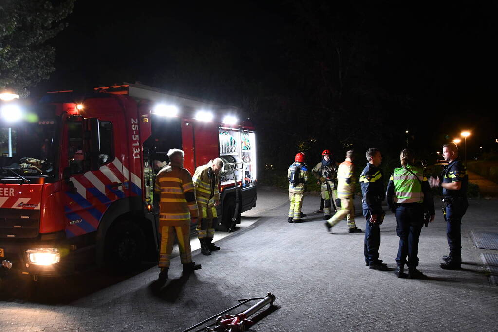 Brandweer groots ingezet voor brandmelding in zorgcomplex