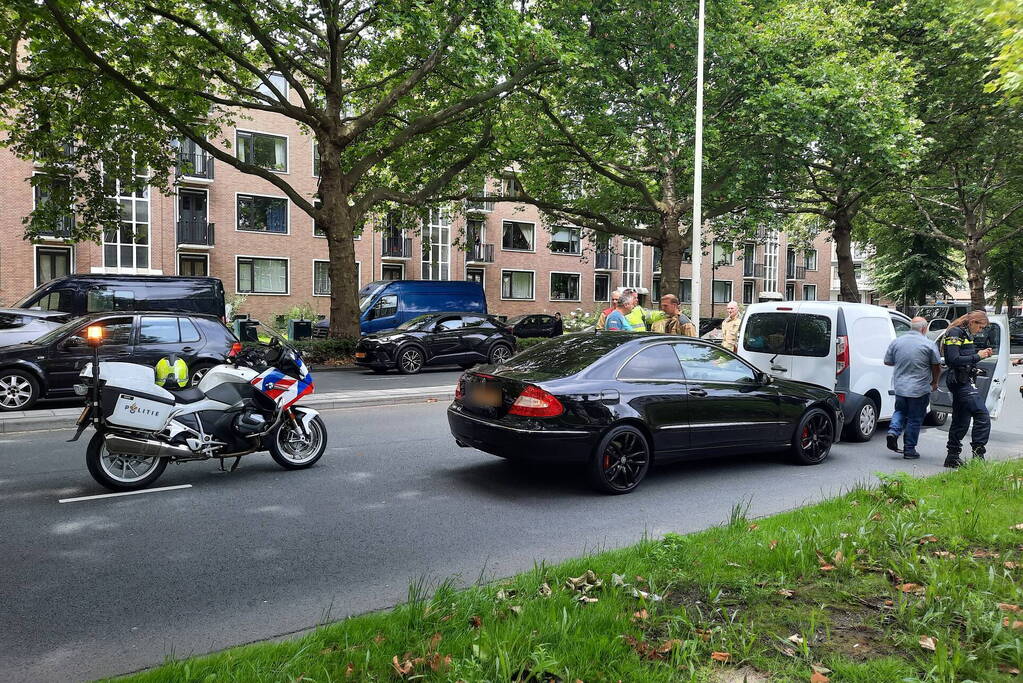 Gewonde bij ongeval tussen twee voertuigen