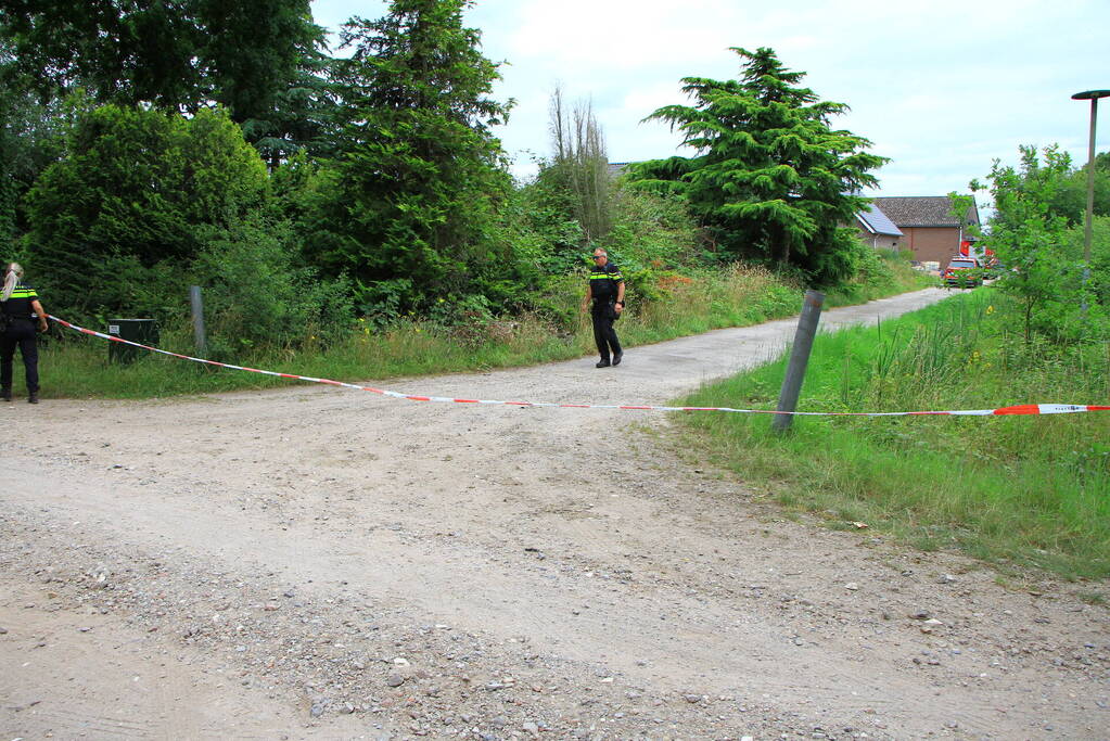 Overleden persoon aangetroffen bij bedrijf