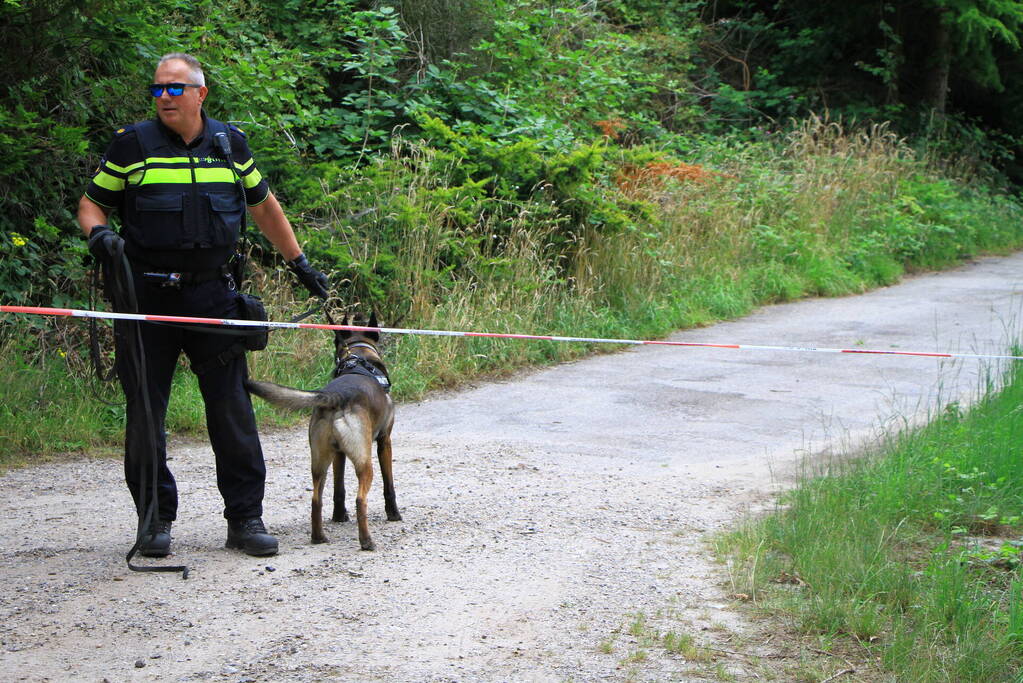 Overleden persoon aangetroffen bij bedrijf