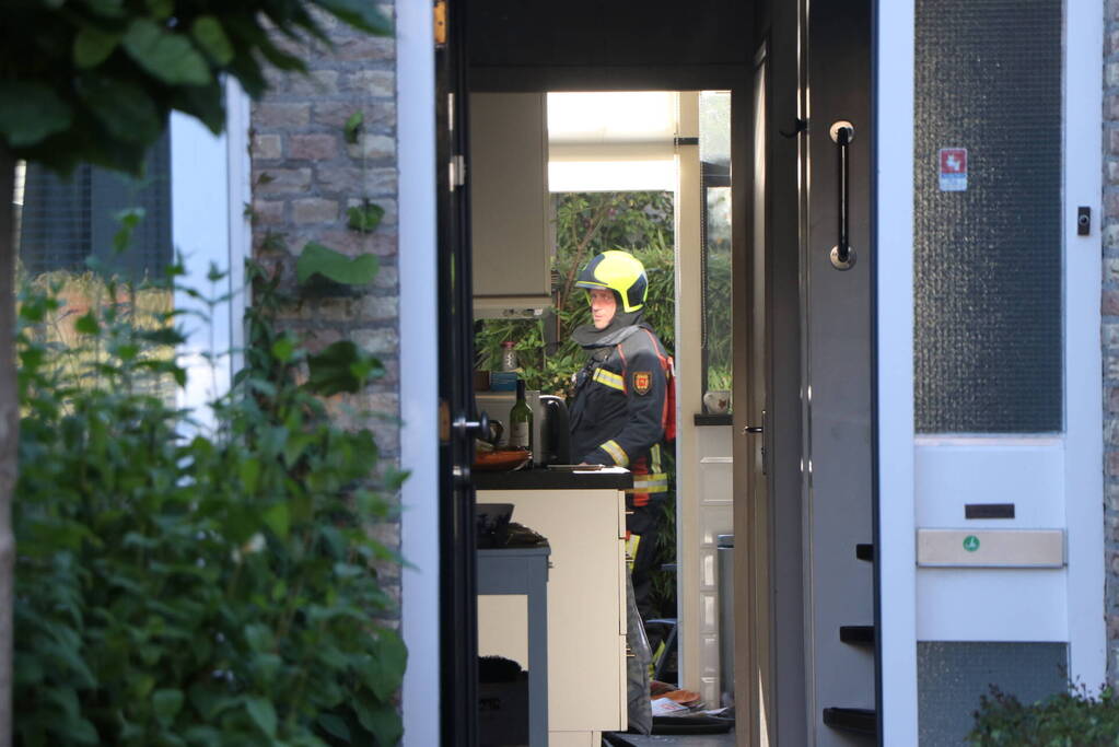 Persoon gewond bij woningbrand