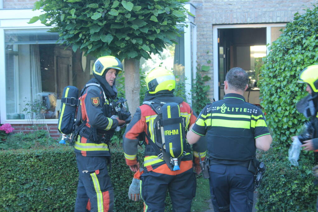 Persoon gewond bij woningbrand