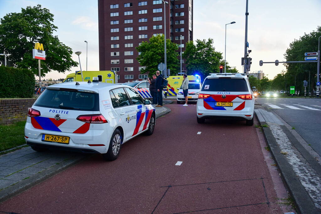 Persoon op straat doodgeschoten bij metrostation
