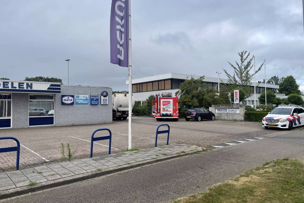 Vrachtwagen vat vlam