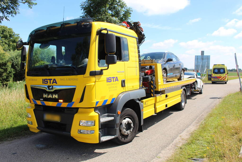 Een gewonde bij kop-staart ongeval