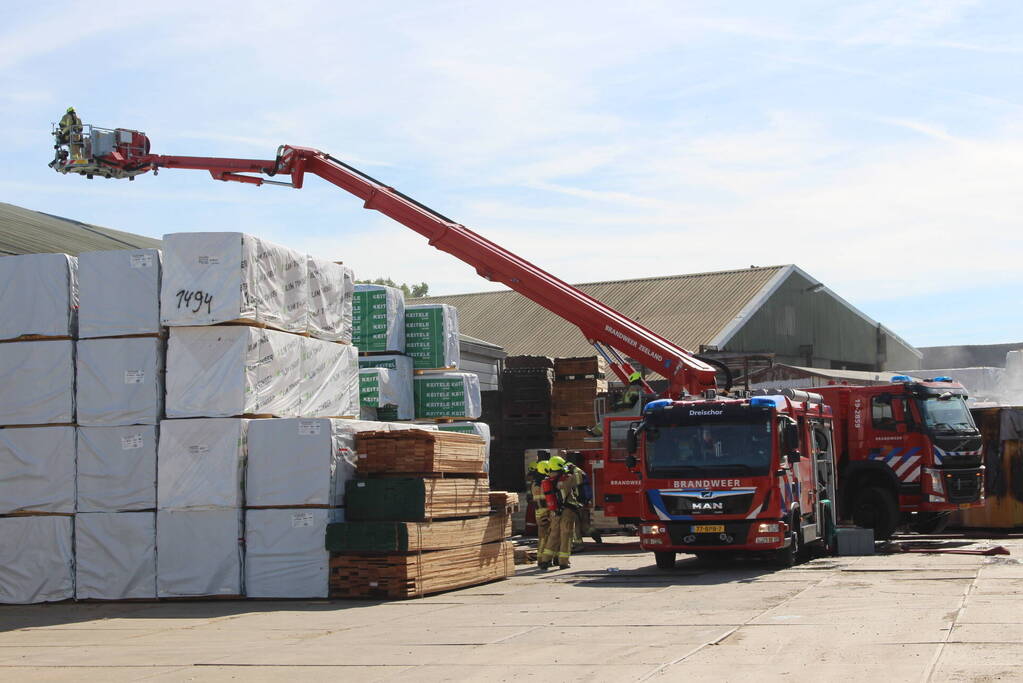 Grote brand in houtzagerij