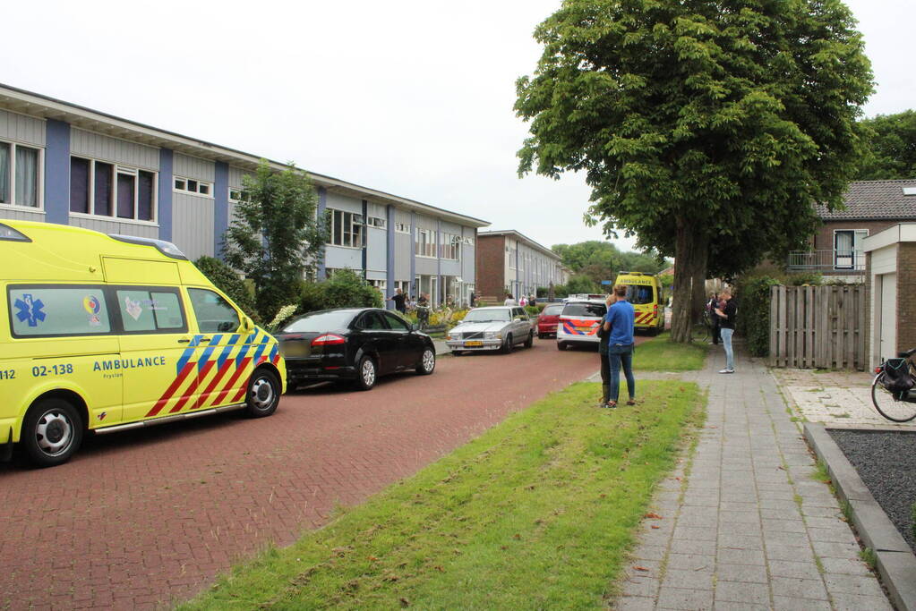 Traumateam assisteert bij incident in woning