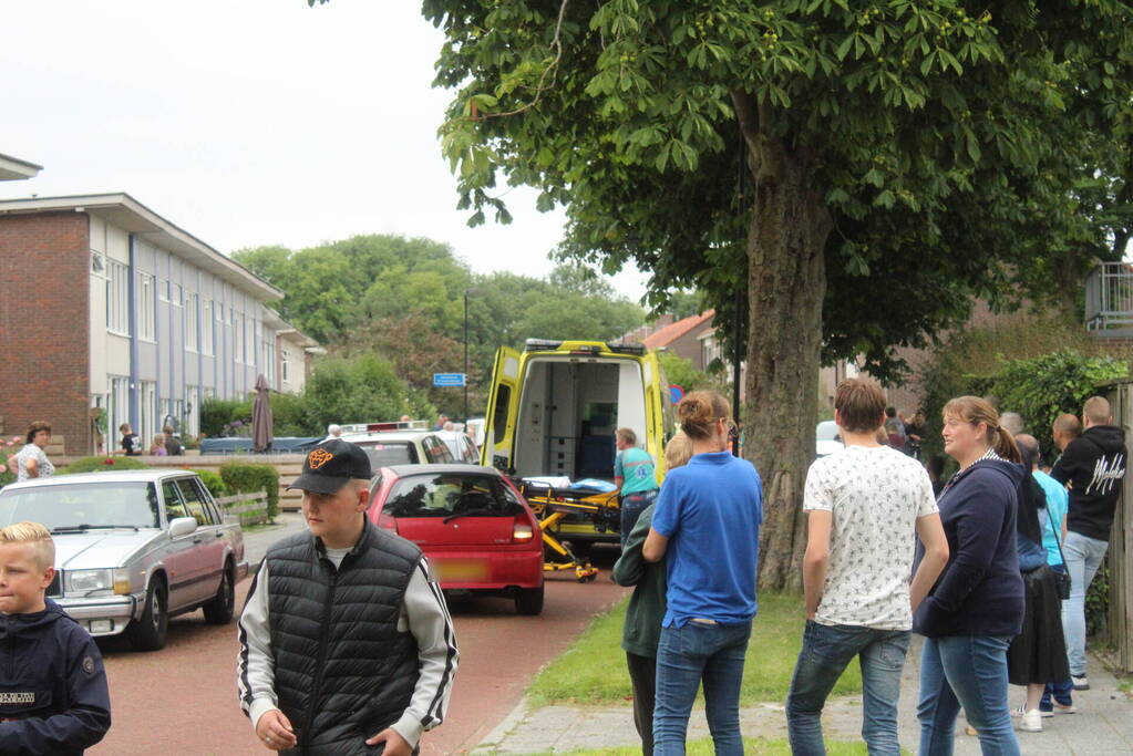 Traumateam assisteert bij incident in woning