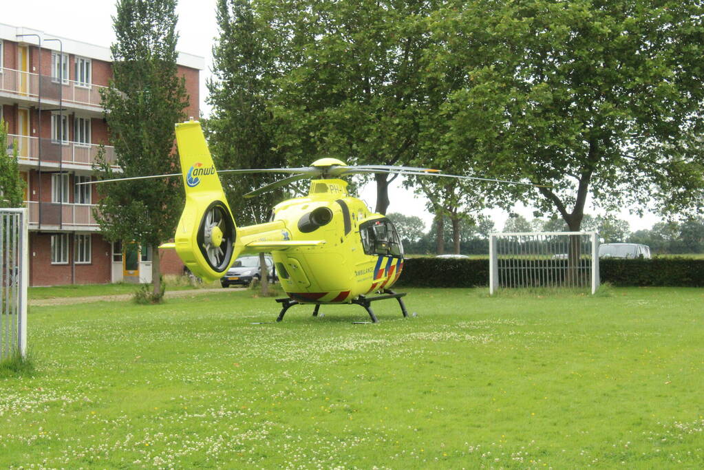 Traumateam assisteert bij incident in woning