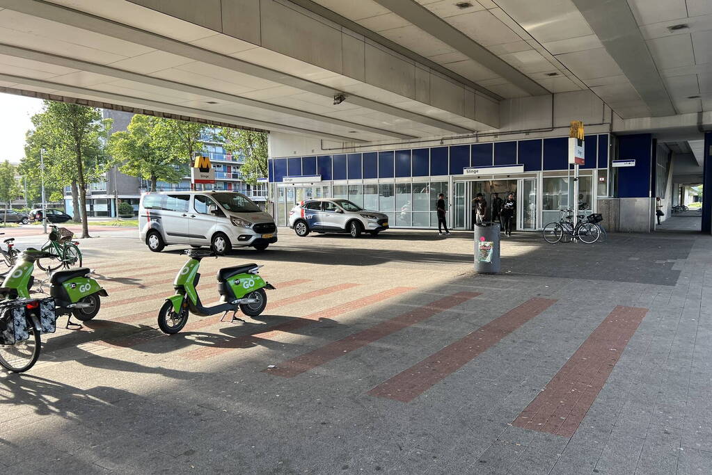 Gewonde en aanhouding bij steekpartij bij metrostation