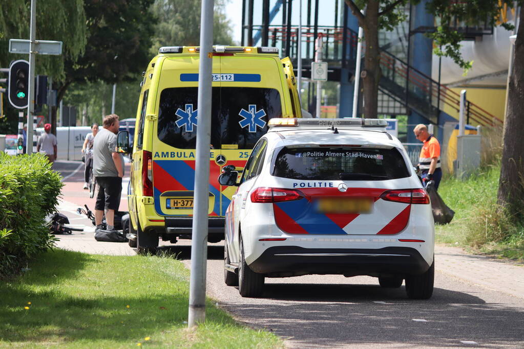 Fietser gewond bij botsing met scooterrijder