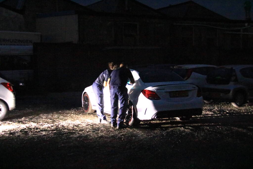 Onderzoek naar overval op parkeerplaats