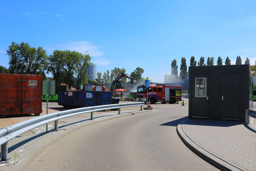 Brand in flinke container op afvalbrengstation Rova
