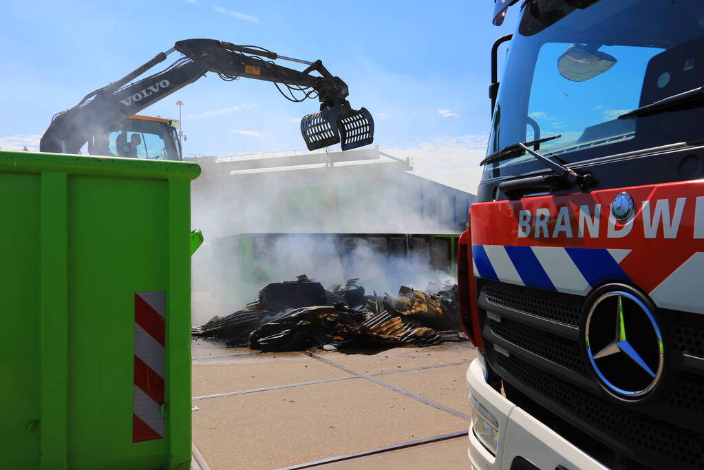 Brand in flinke container op afvalbrengstation Rova