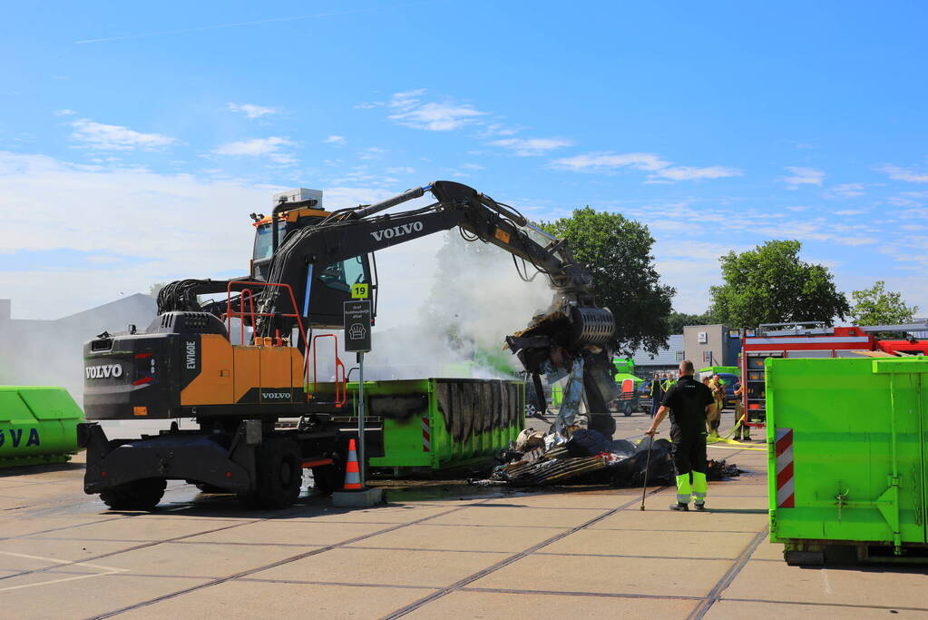 Brand in flinke container op afvalbrengstation Rova