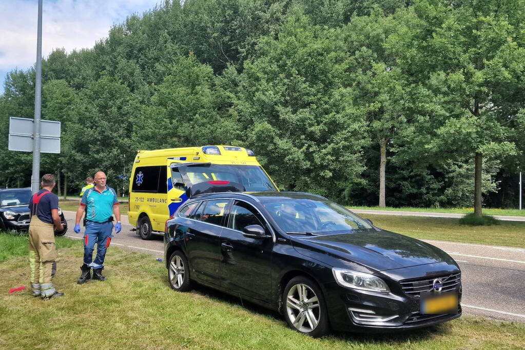 Aanrijding tussen twee auto's