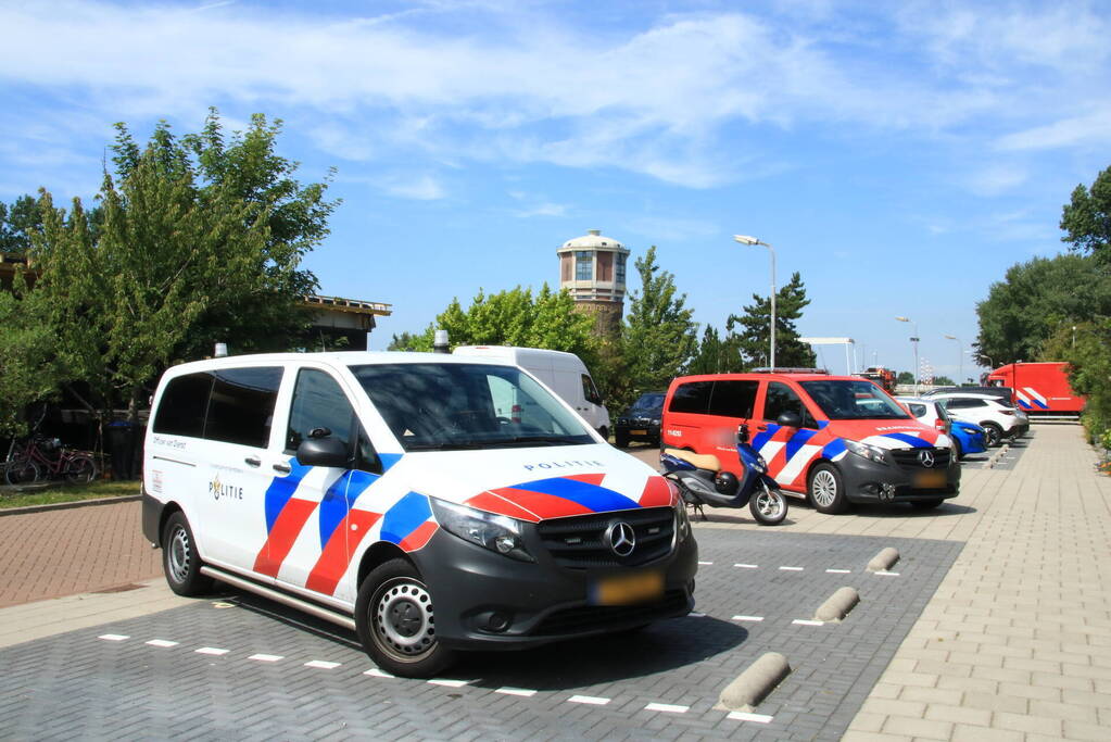 Persoon te water blijkt drijvende vuilniszak te zijn