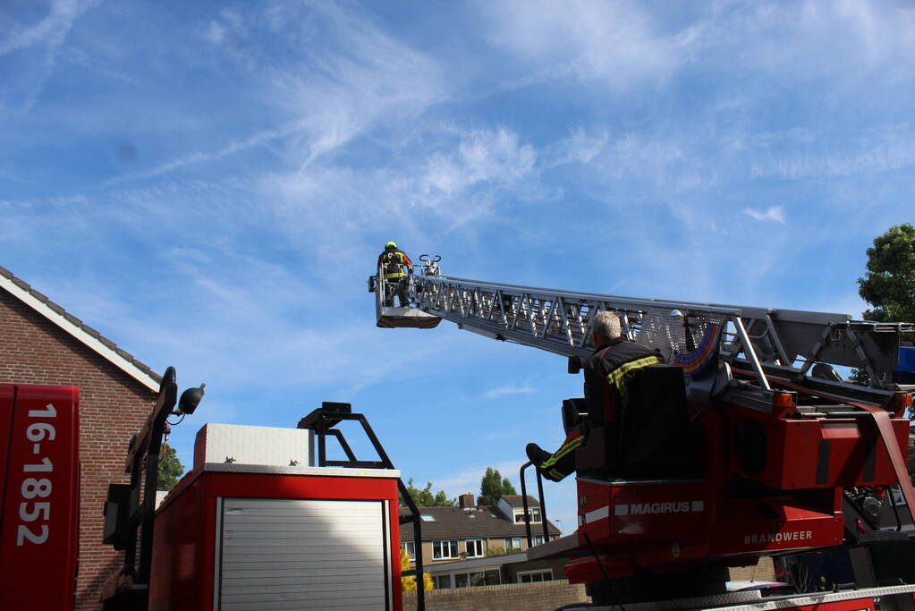 Uitslaande brand in garagebox