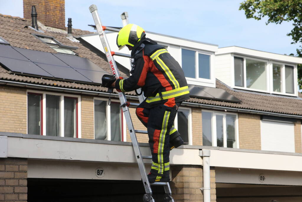 Uitslaande brand in garagebox