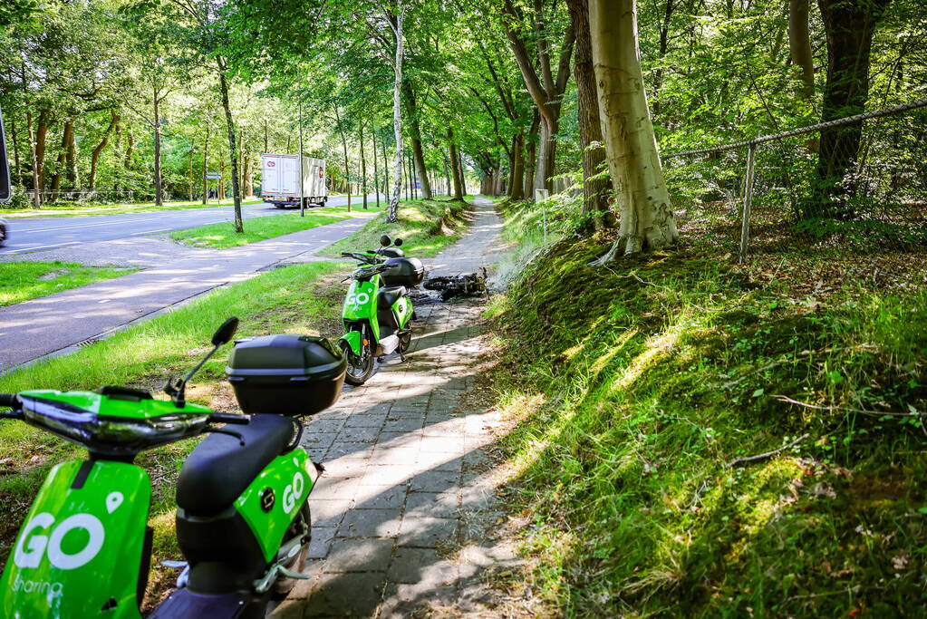 Opnieuw een Go Sharing-deelscooter in de hens